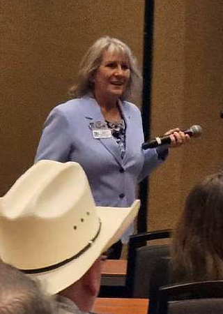 Lynne-Zink-Public-Speaker